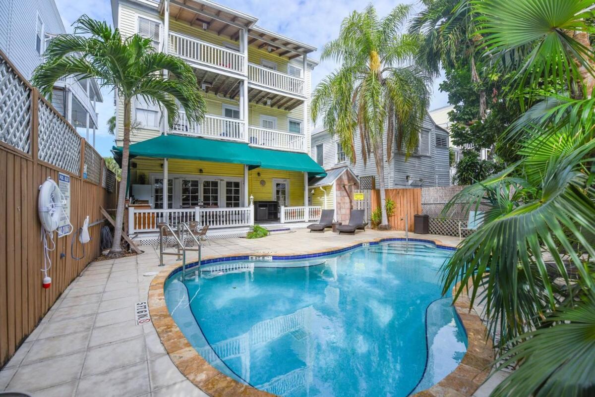 Curry House - Pool, King Bed & Balcony! Room 7 Key West Kültér fotó